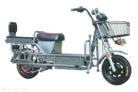  载总王5号电动车